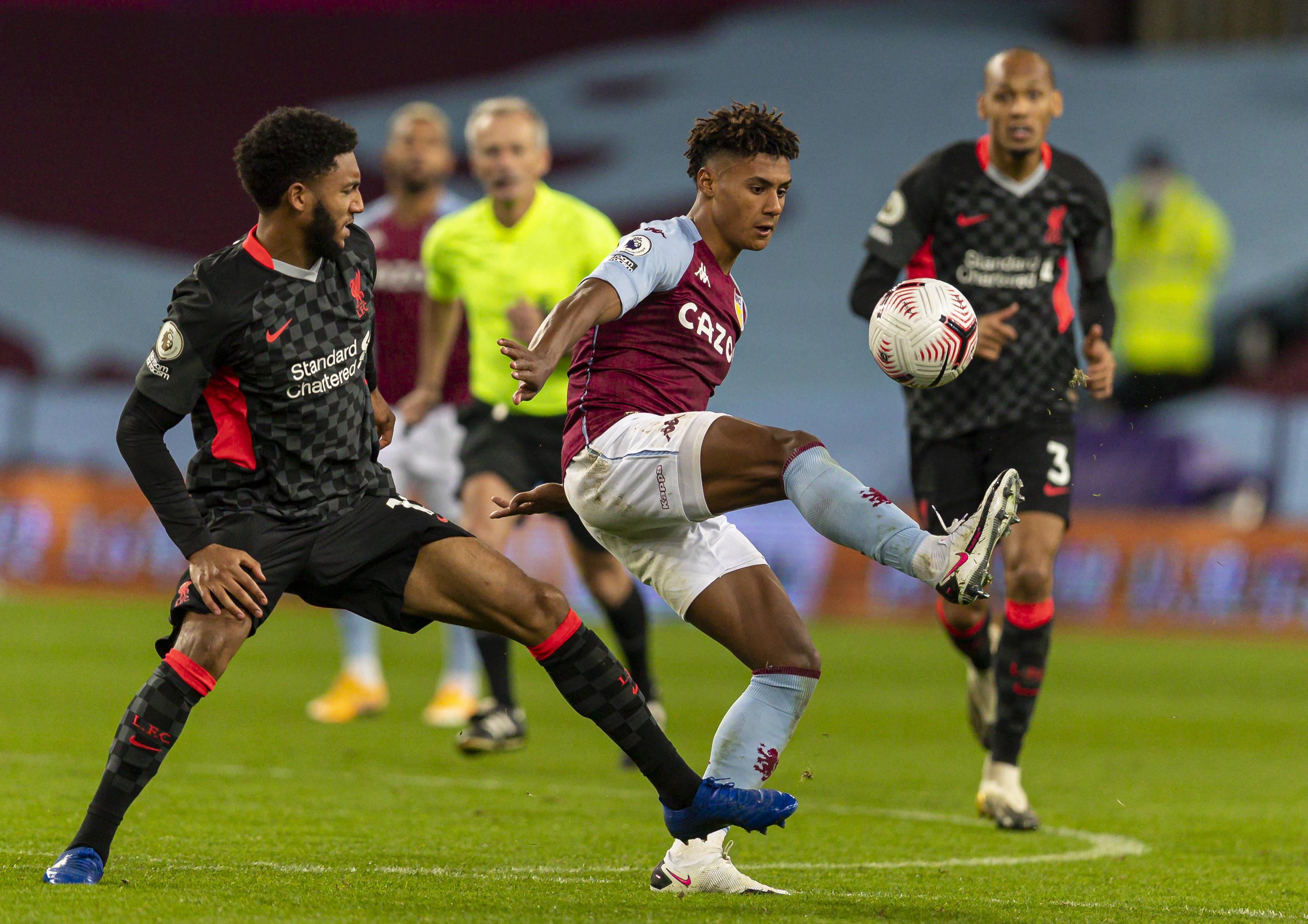 韋康比在比 韋康比在比